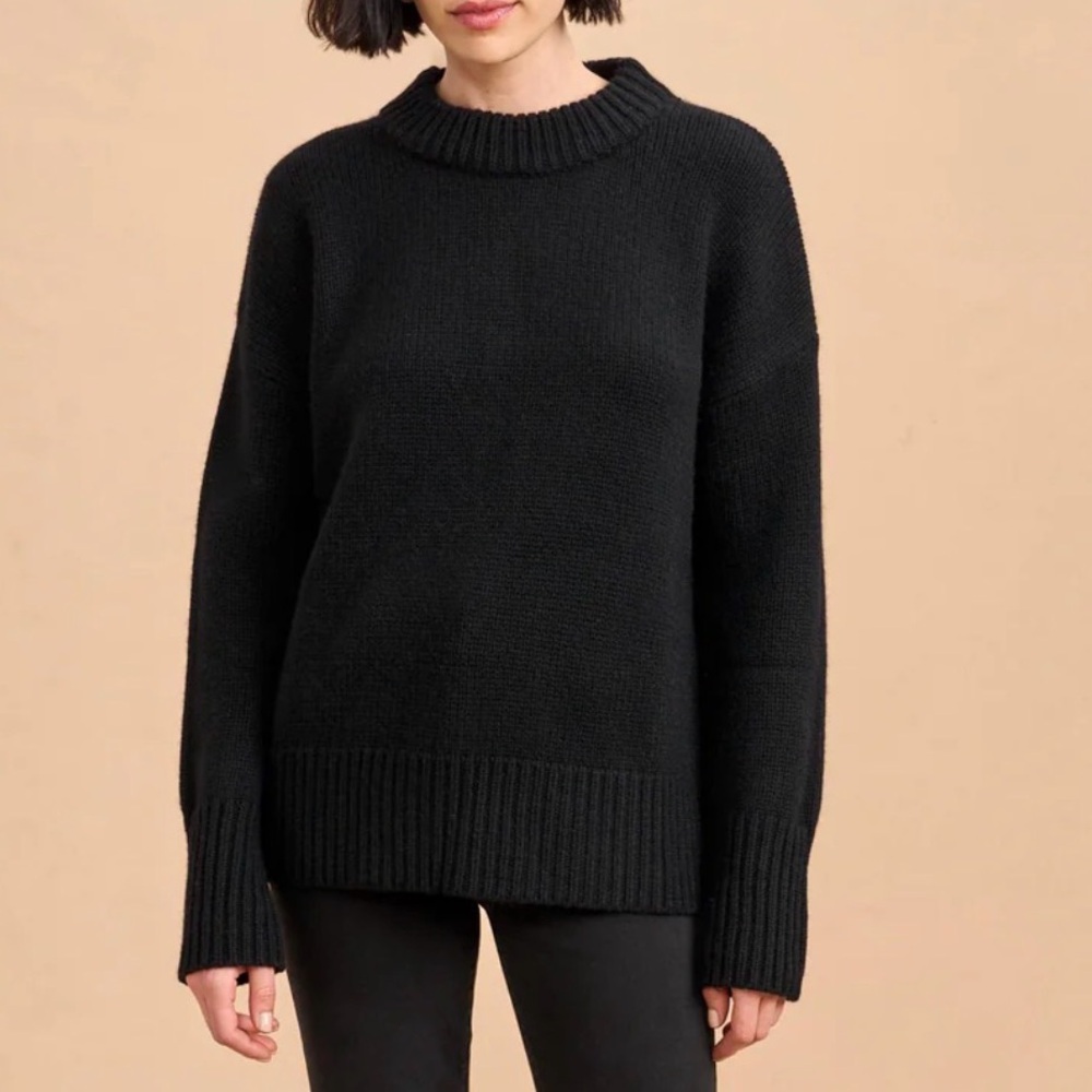 La Ligne Solid Marin Sweater, Black, XS
Like new! Worn once